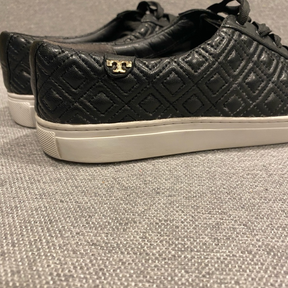 Tory Burch Marion Black Quilted Men's Sneakers size 10 - Picture 3 of 8